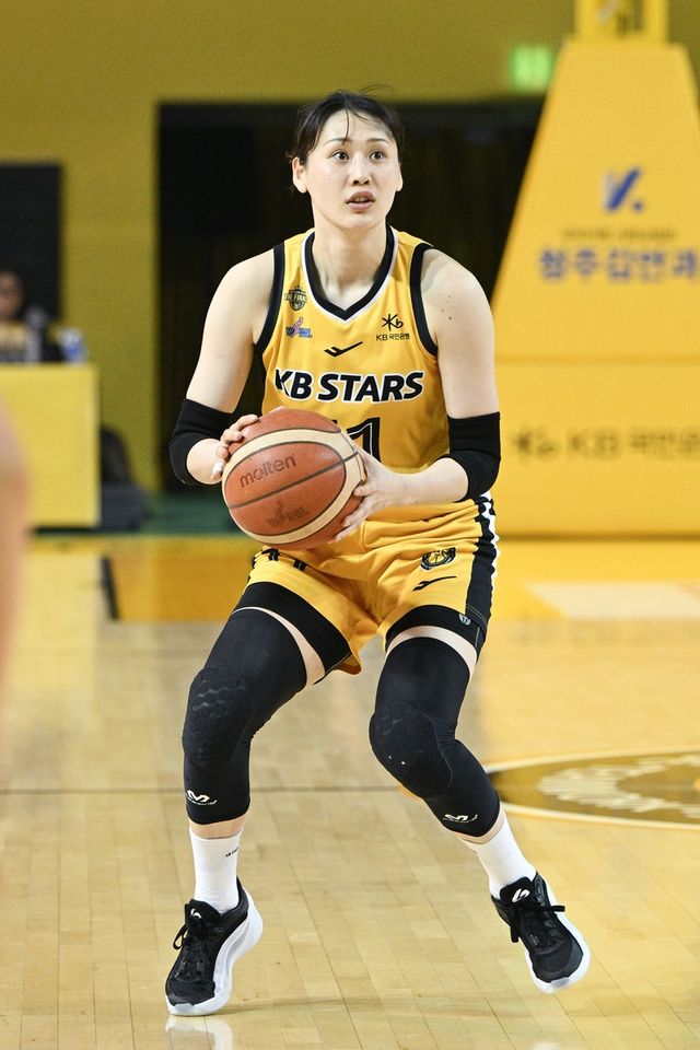 강이슬