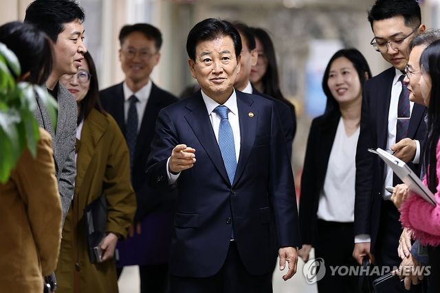 정동영 장관, 박인준 한국종교인평화회의 대표회장 예방