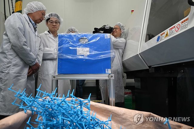 보건, 의료 제품 생산업체 찾은 산업장관