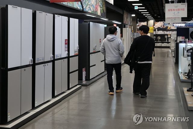 서울 시내 대형마트 가전제품 판매대 모습. 기사와 직접적 관련 없음 [연합뉴스 자료사진. 재판매 및 DB 금지]