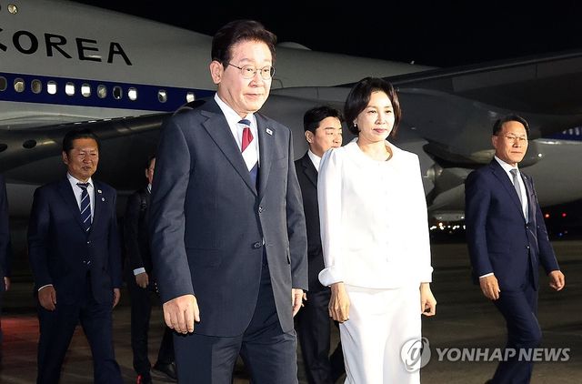 이재명 대통령 귀국