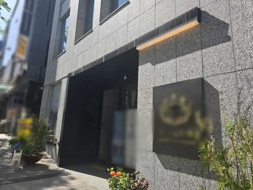 A 스튜디오가 입주한 건물