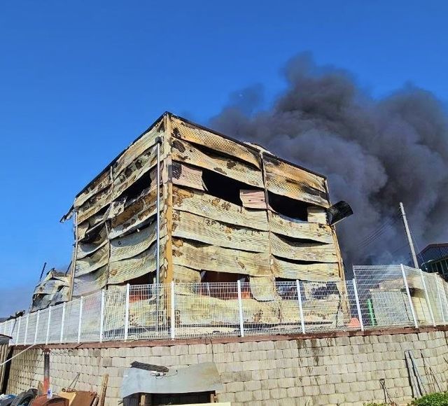 화성 의류창고서 불