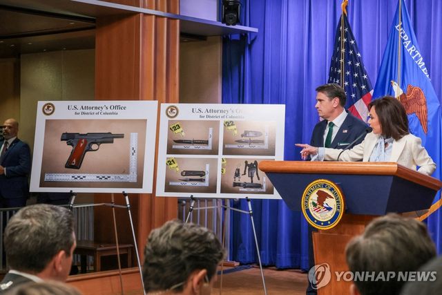 용의자 콜 토머스 앨런 관련 기자회견