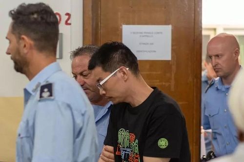 쉬저웨이, 송환 관련 심리 받기 위해 밀라노 법정 출석 