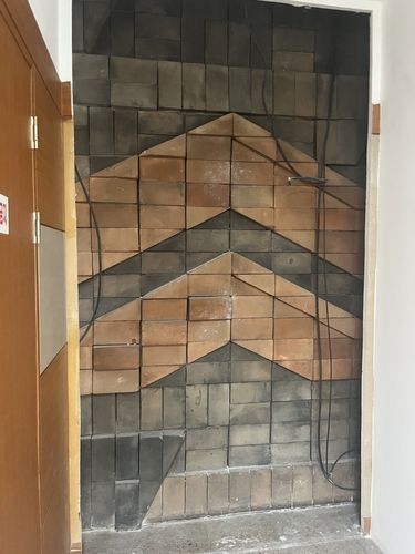 오윤의 구의동 테라코타 벽화