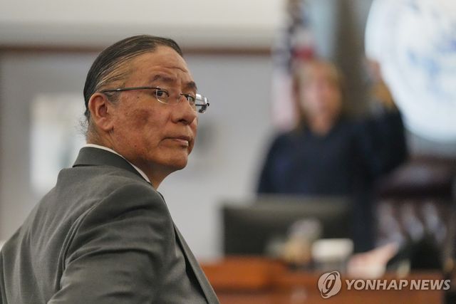 배우 네이선 체이싱 호스