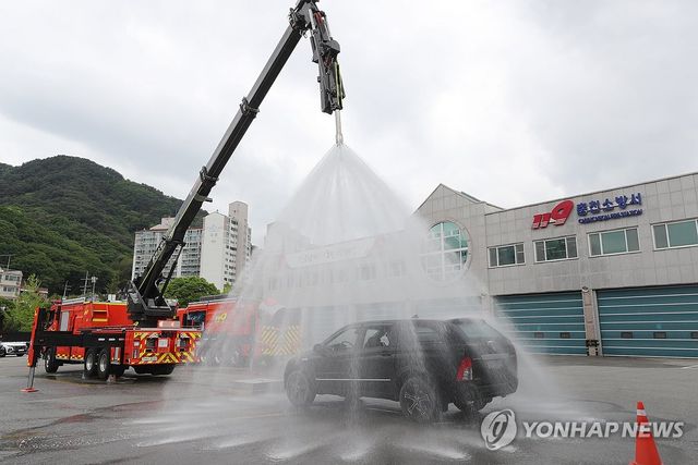 춘천소방, 무인파괴방수차 시연회