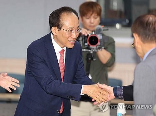 2·28 기념사업회 찾은 추경호