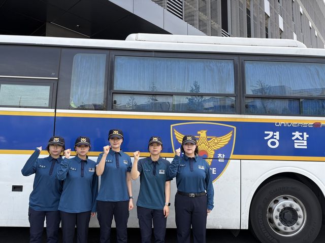 화재 현장서 도움을 준 경찰관들