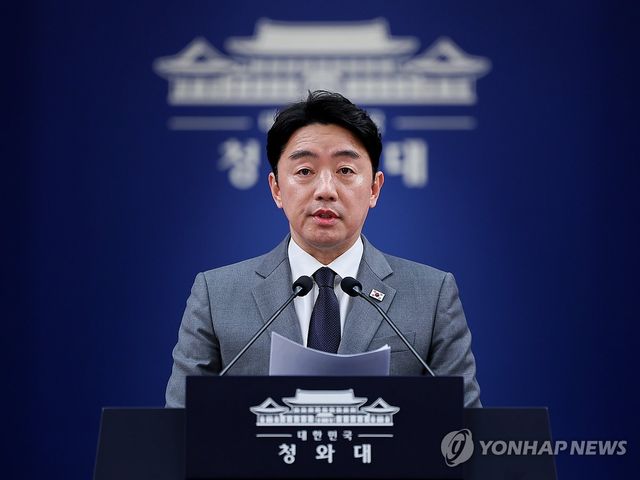 강훈식 비서실장, '공직역량 강화' 핵심성과 및 추진계획 브리핑