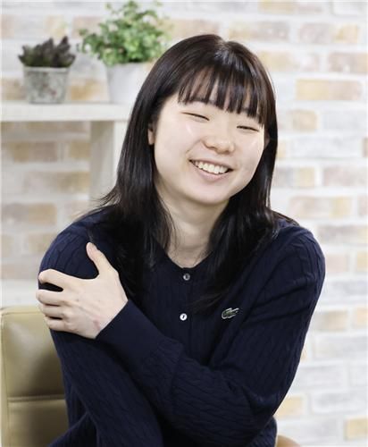 인터뷰하는 허예은