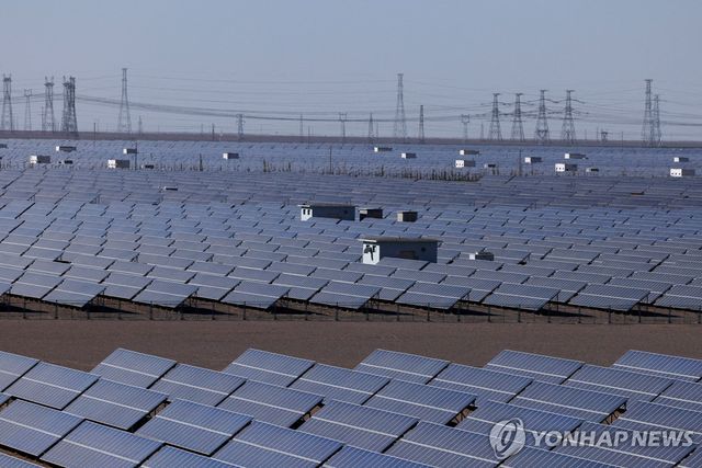 수출 대기중인 중국 태양광 모듈