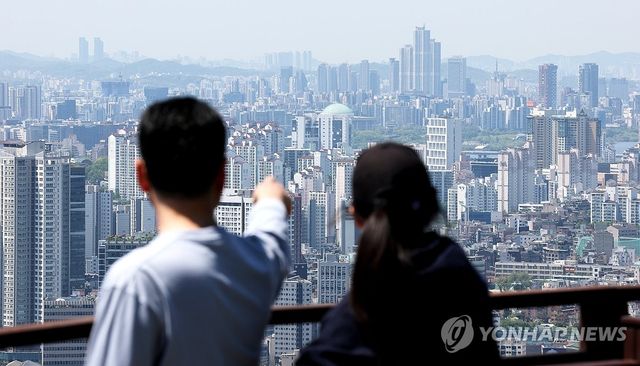 서울 남산에서 바라본 도심