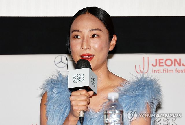 '나의 사적인 예술가' 그레타 리 배우