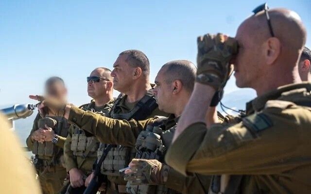 레바논 국경지대를 방문한 에얄 자미르 이스라엘군 참모총장