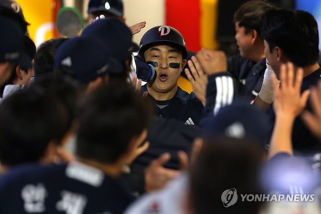 손아섭, 이적 첫날 맹활약…투런포 쾅!