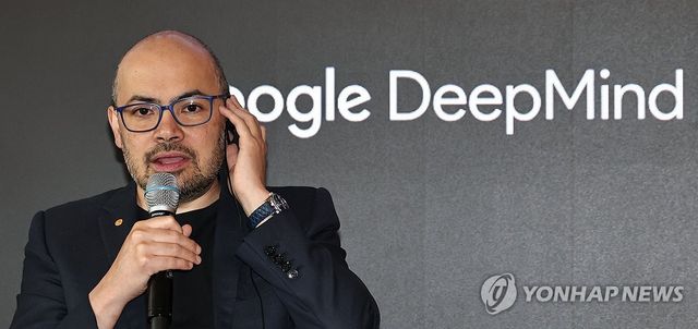 인터뷰하는 허사비스 구글 딥마인드 CEO와 신진서 9단