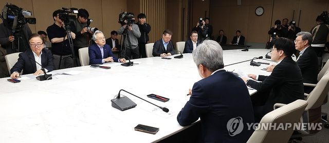 김정관 산업부 장관, 중동발 공급망 위기에 '경제 6단체 소집'