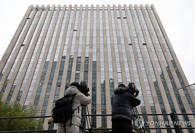 지난해 상설특검 압수수색 당시 서울 쿠팡CFS 입구.