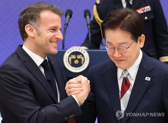 손 맞잡은 한-프랑스 정상