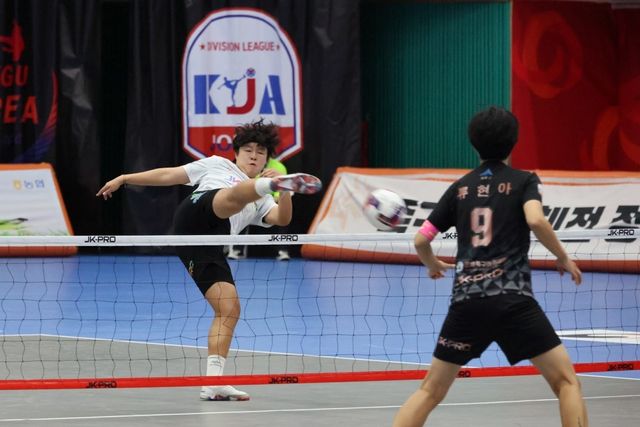 족구 경기 장면