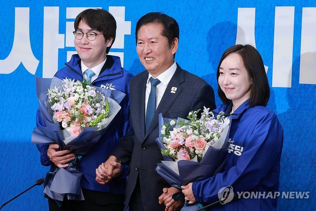 민주당 인재로 영입된 하정우 전 수석과 전은수 전 대변인