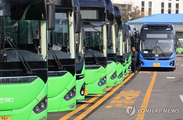 멈춰버린 시내버스