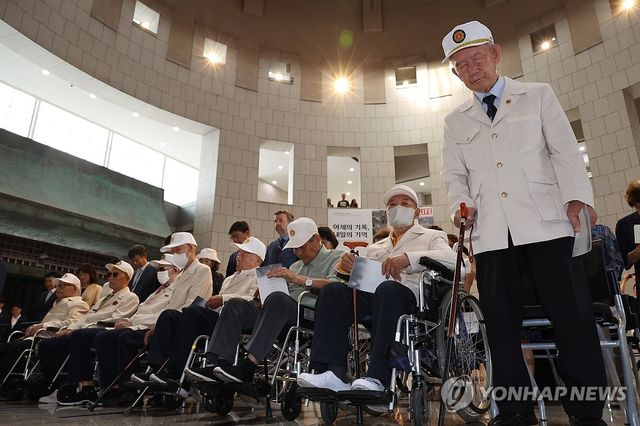 전쟁기념관 '국군포로 전시실' 개막식