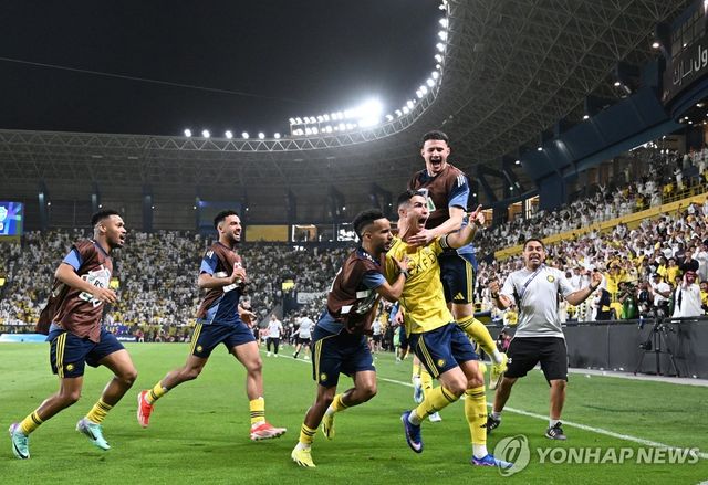 골세리머니를 펼치는 크리스티아누 호날두