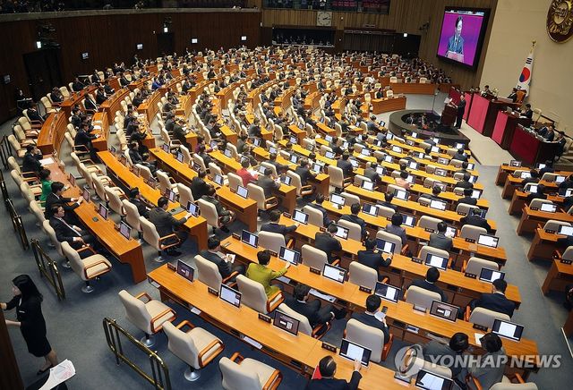 '전쟁 추경' 필요성 연설하는 이재명 대통령