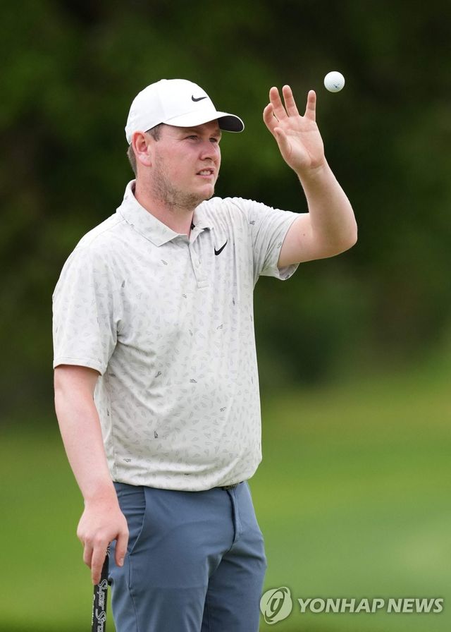 로버트 매킨타이어