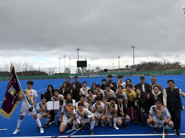 우승 제천고 선수단. 