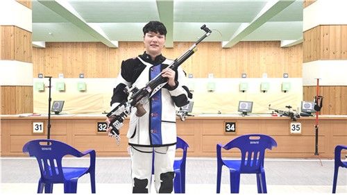 창원특례시청 신민기