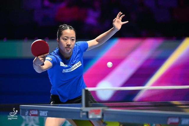 탁구 여자 월드컵에 나선 신유빈의 경기 장면