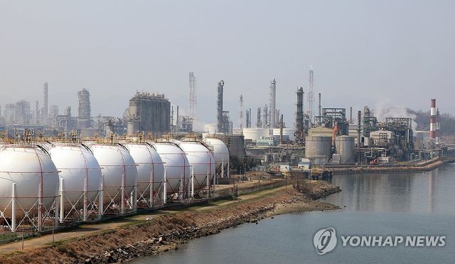 중동사태 영향 받는 여수 국가산업단지