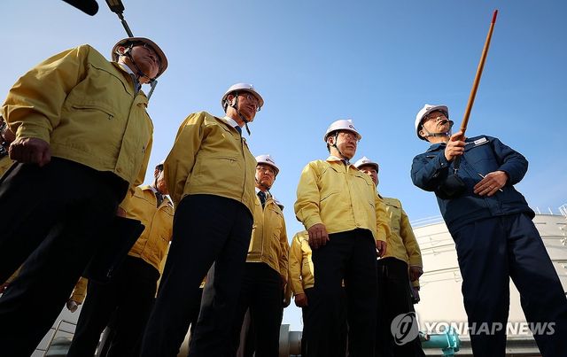 이재명 대통령, 석유비축기지 시찰