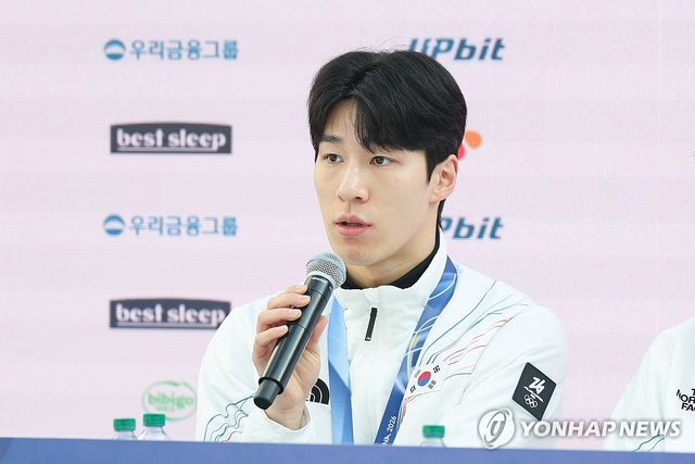 인터뷰하는 황대헌