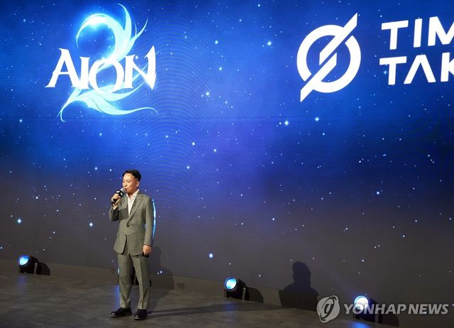 신작 소개하는 엔씨소프트 김택진 대표