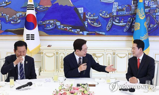 이재명 대통령, 여야정 민생경제 협의체 회담 발언