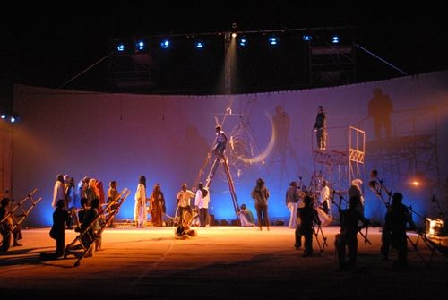 엠마 씨가 무용수로 출연했던 '사헬 오페라' 공연 장면 [사진 출처 https://robertnieuwenhuis.nl/projecten/sahel-opera-2006/]