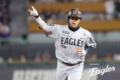 4회 3점 홈런을 친 강백호