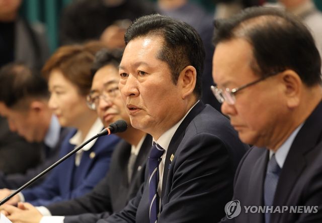 대구 현장 최고위에서 발언하는 정청래 대표