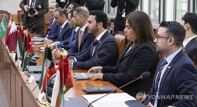 국회 외통위원들과 면담하는 주한 GCC 소속 6개국ㆍ요르단 대사