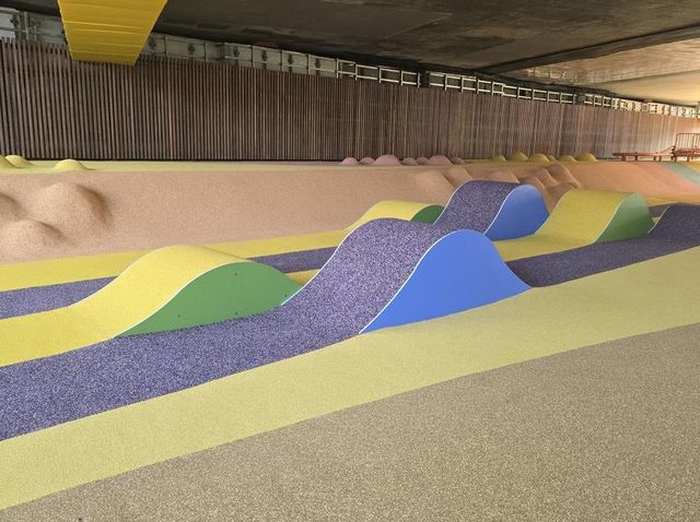 복합놀이공간(라인 달리기, 탄력볼 균형잡기)