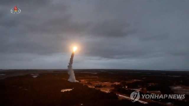 북한 미사일 발사