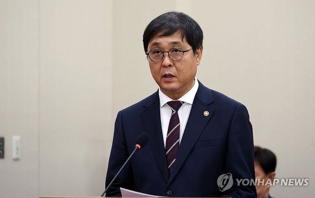 국회 문체위, 발언하는 최위영 장관