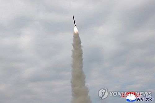 북한 미사일 발사[연합뉴스 자료사진. 국내에서만 사용가능. 재배포 금지. For Use Only in the Republic of Korea. No Redistribution]