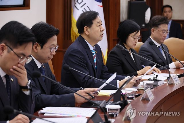 민생물가 특별관리 관계장관TF, 발언하는 구윤철 부총리