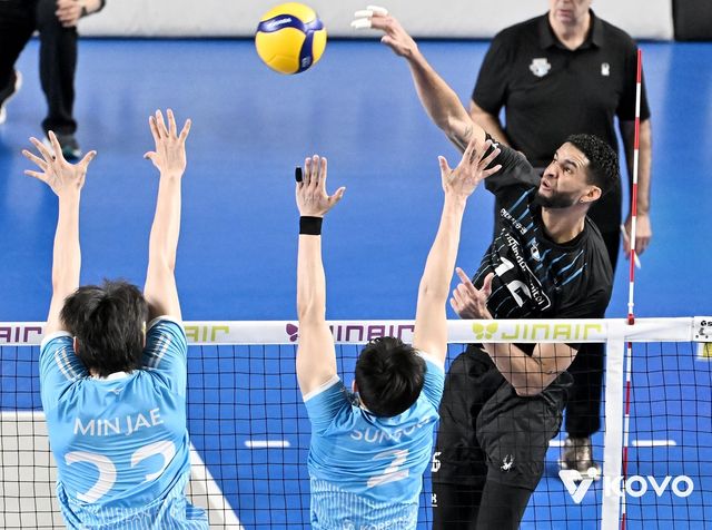 챔프 4차전 경기 벌이는 대한항공과 현대캐피탈